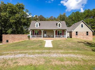 672 Kemp Rd, Hamilton, AL 35570