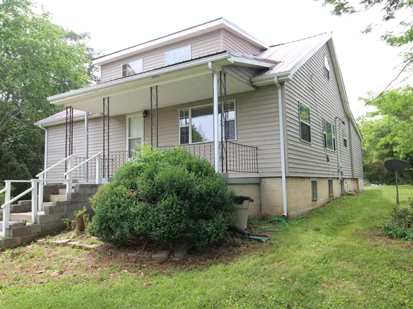 246 Poplar St, Benton, TN 37307