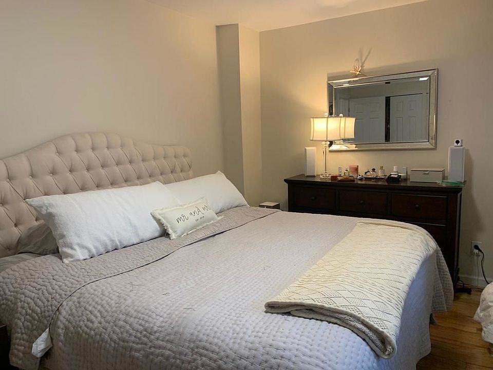 1st image of 23-38 27th St #2