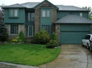 732 Tewksbury Ct, Rochester Hills, MI 48307