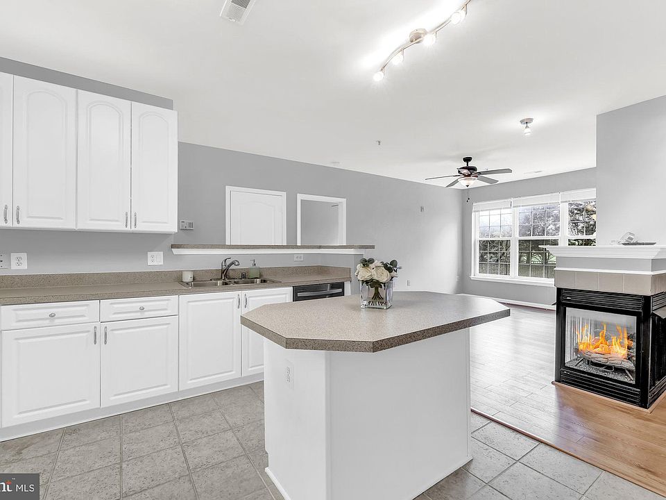 1st image of 400 Symphony Cir #208I