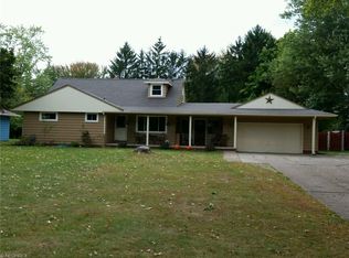 9620 Lindbergh Blvd, Olmsted Falls, OH 44138