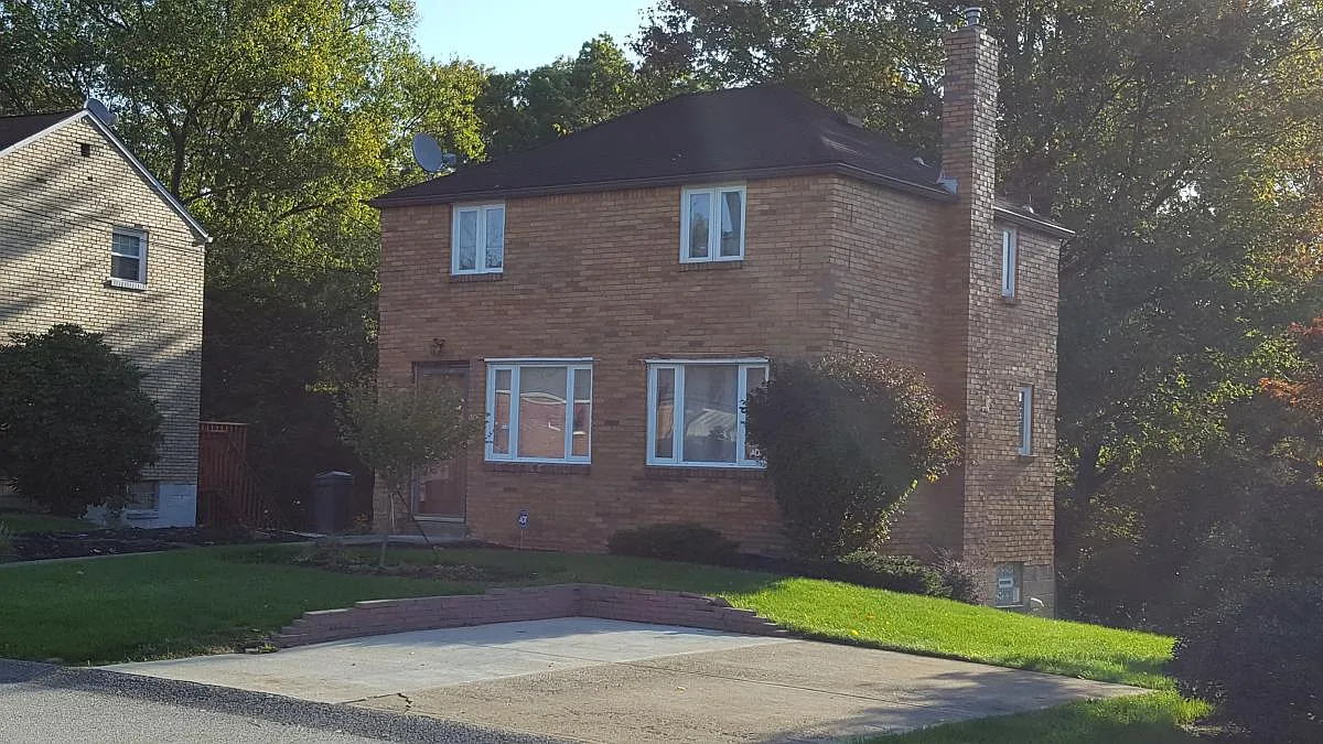 405 Veronica Dr photo 1