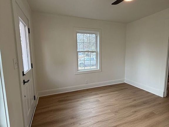 3rd image of 103 Broughton St