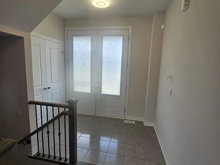 233 Leslie Davis St — Photo 3
