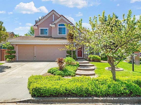 3rd image of 1619 Shadywood Court