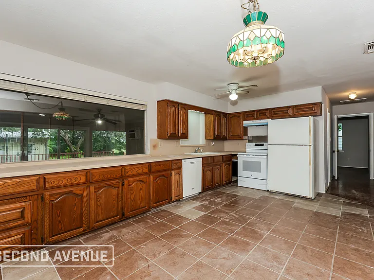 533 Lee St — Photo 7