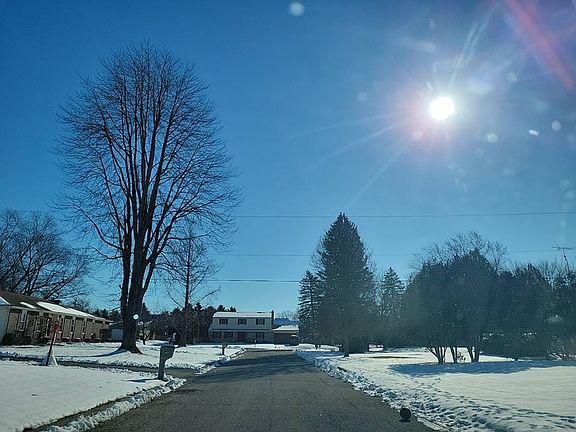 4th image of 6466 Lawnsdale Dr
