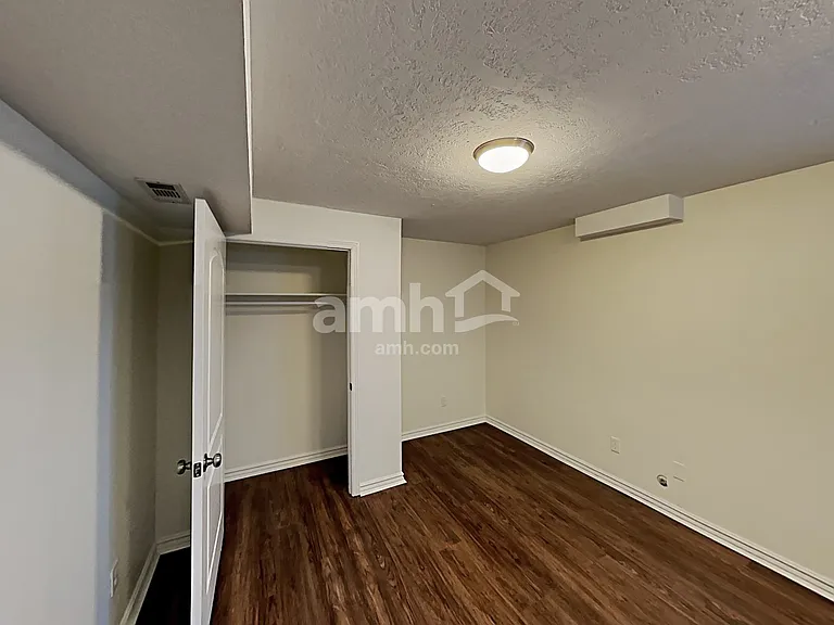 1470 S 1525 W — Photo 19