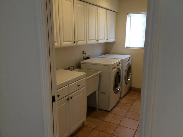 2157 Trapani Cir, Monterey, CA 93940