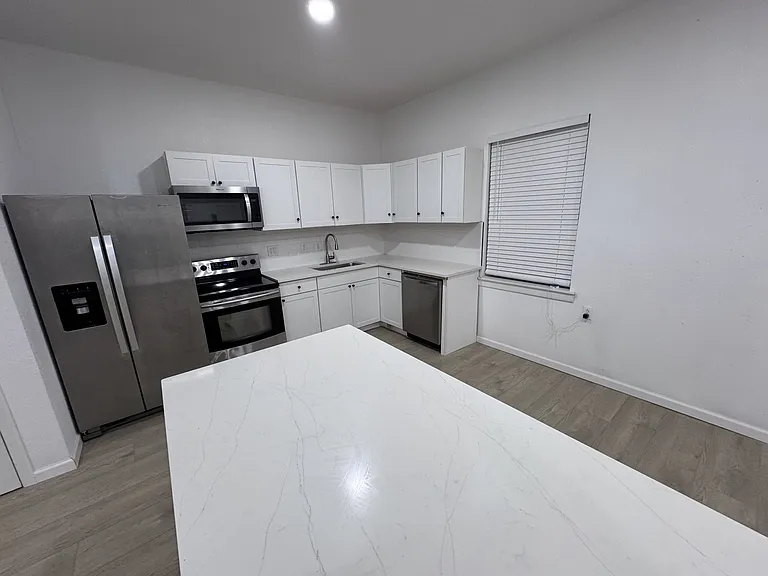 204 Church St #2 — Photo 5