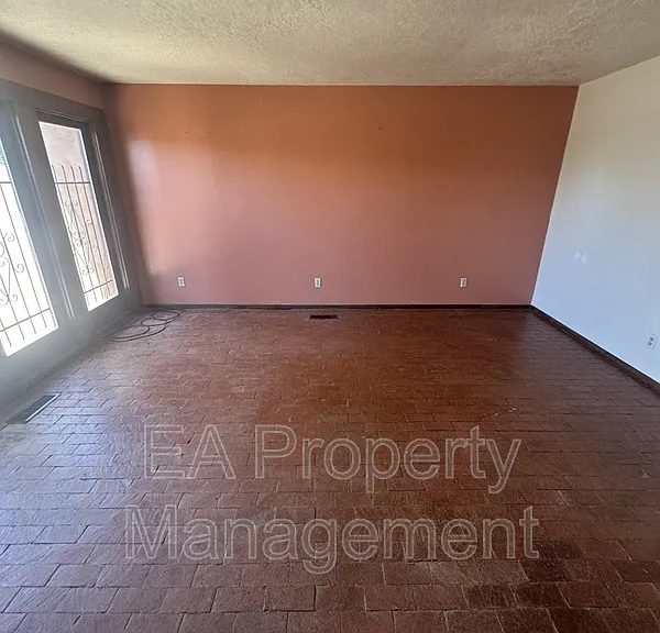921 Nashville Ave SW #1 — Photo 4