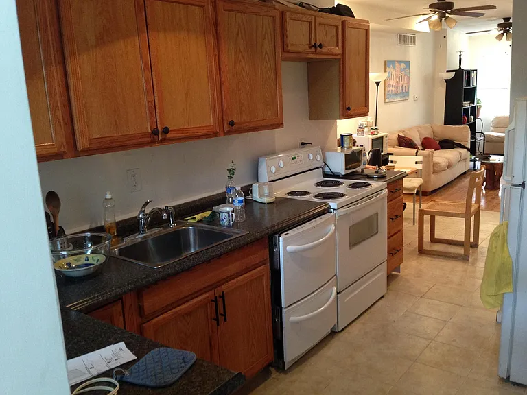 3827 Mount Vernon St #1 — Photo 3