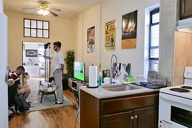 Rented by Urban Real Estate Property Group Inc