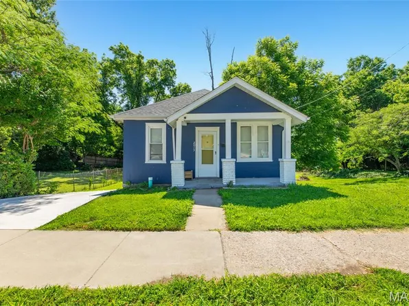2013 State St, Alton, IL 62002