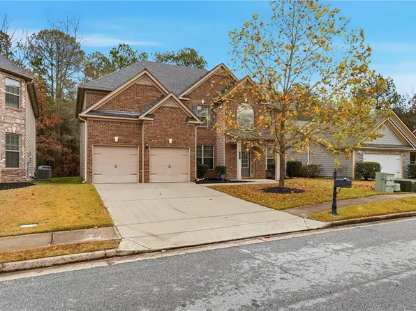 3294 Hideaway Ln, Loganville, GA 30052