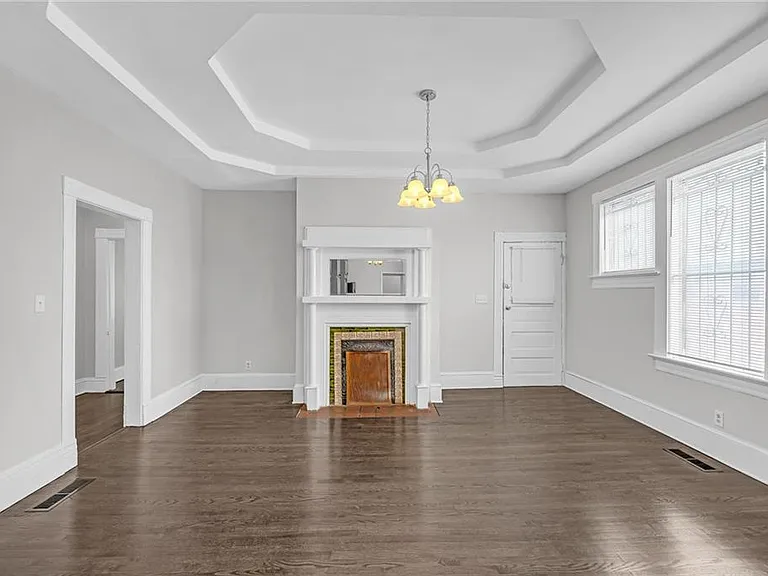 660 Queen St SW #A — Photo 11