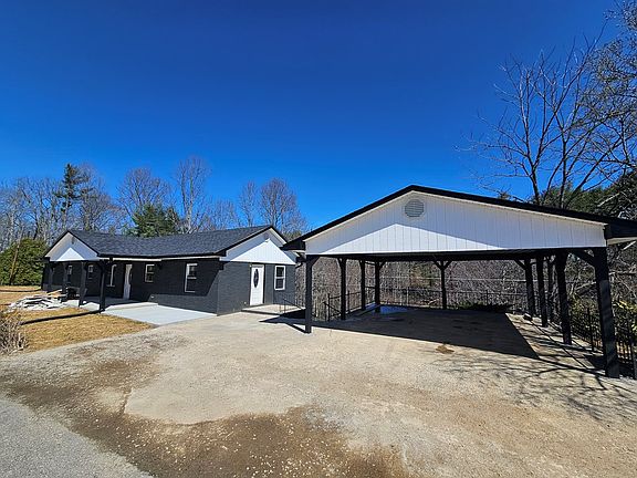 3rd image of 1232 Hilltown Rd