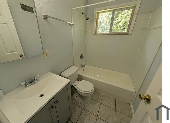 1122 Prigge Ave — Photo 7