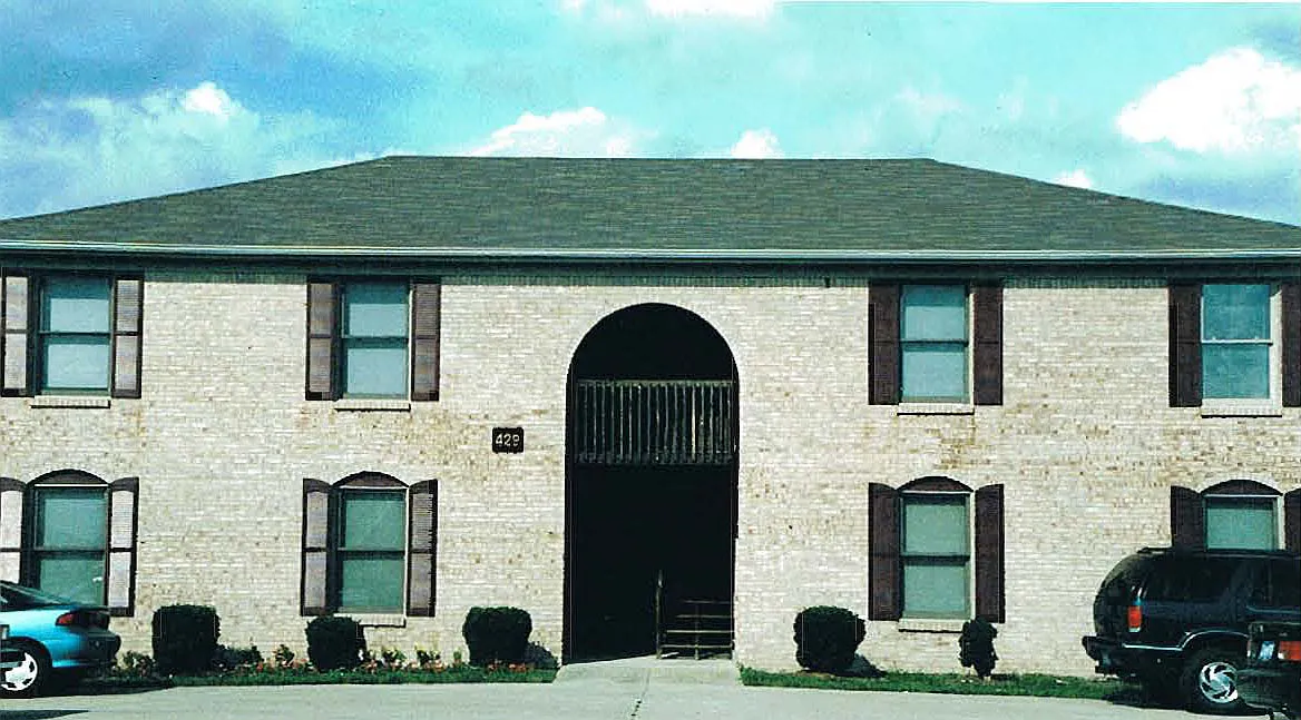 409 N Keeneland Dr - P2 - 1 — Photo 1