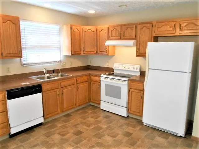 Building Photo - 3579 Pendent Ln