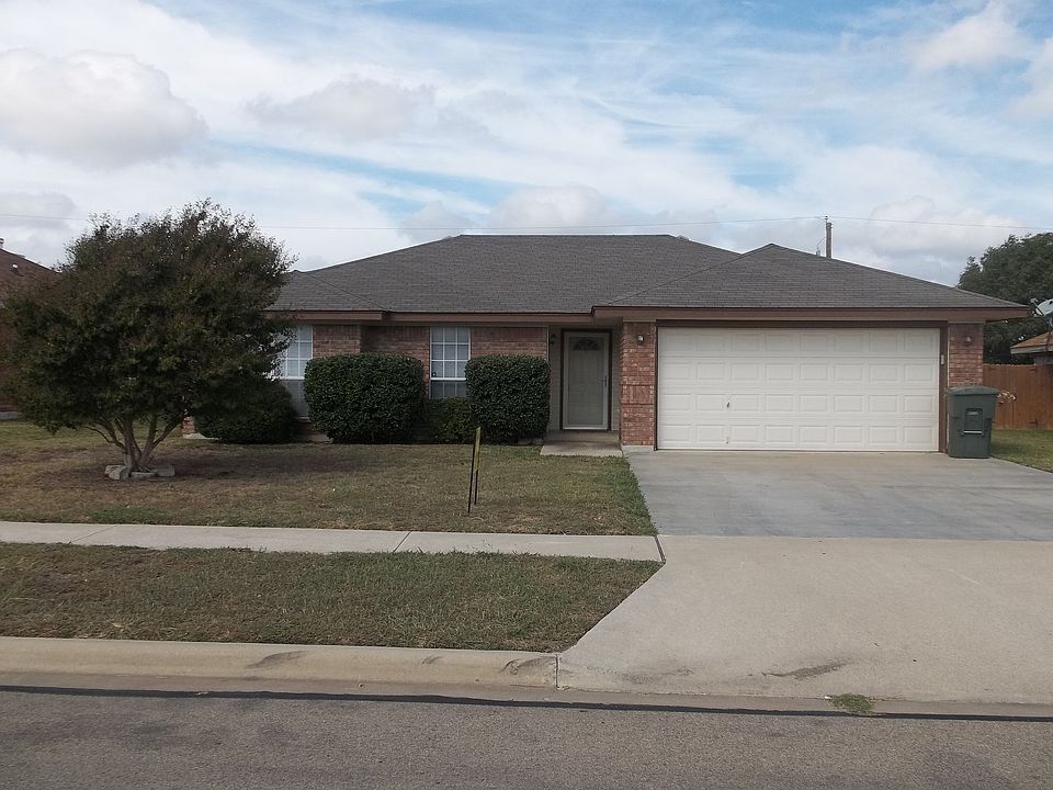 1st image of 3903 Littlerock Dr