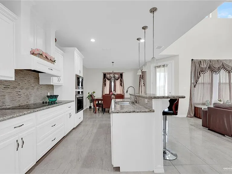 3817 Santa Fe St — Photo 8