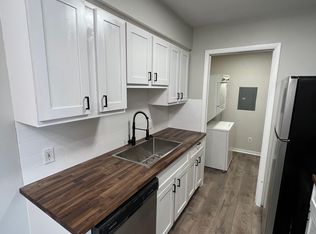 33621 Utica Rd APT 1, Fraser, MI 48026