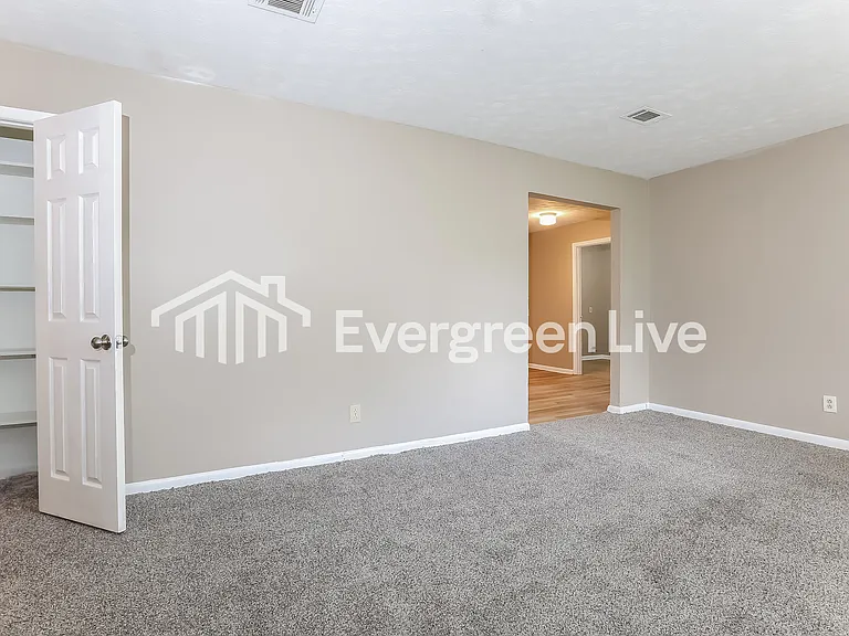 209 Stevenson St — Photo 9