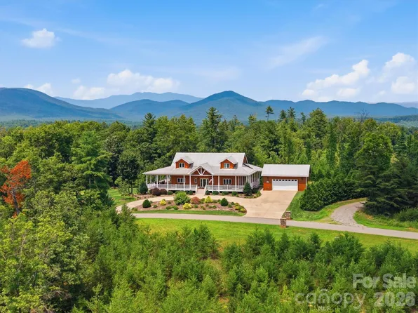 2040 Shannon Dr, Morganton, NC 28655