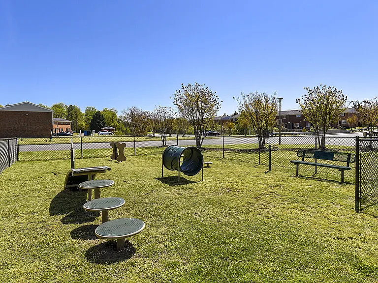James River Pointe — Photo 18
