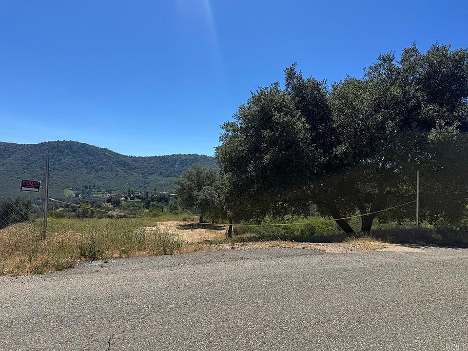 2nd image of 15543 Mathew Rd