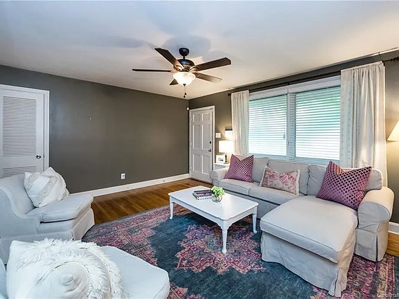 4th image of 5875 Wedgewood Dr