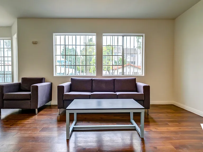 Portland Place Townhomes — Photo 11