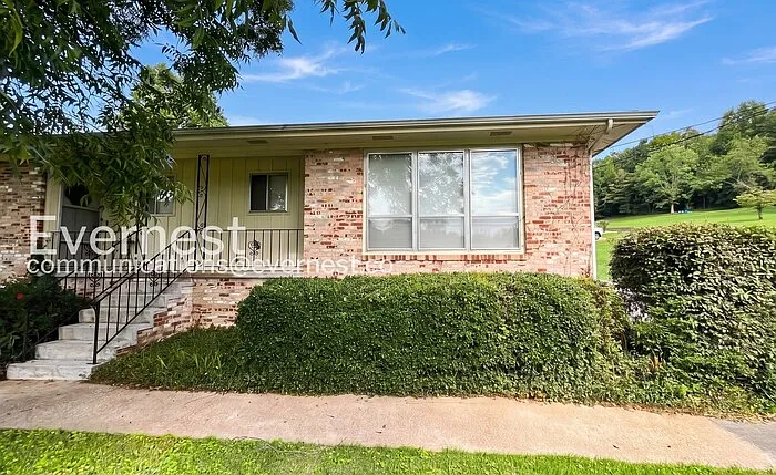 521 Ely Rd #B — Photo 1
