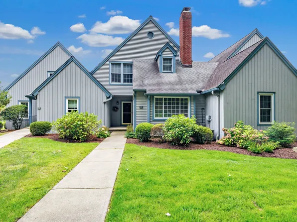 53 Blackmount Court #53, Fairfield, CT 06825