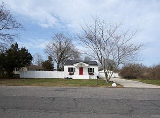 37 Oklahoma Avenue, Bay Shore, NY
