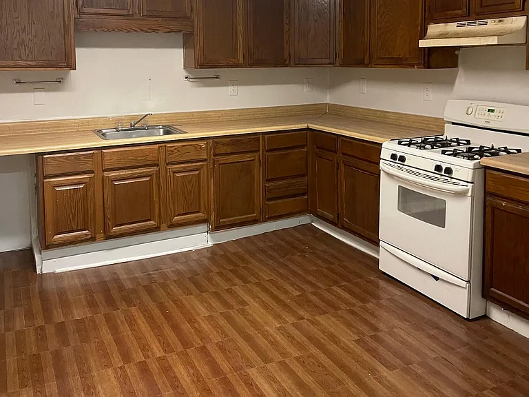 Eat In Kitchen