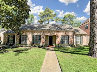 13902 Queensbury Ln, Houston, TX 77079