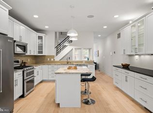 765 S 15th St, Philadelphia, PA 19146