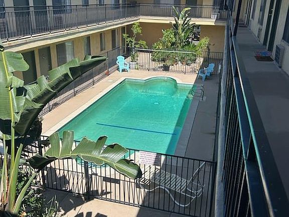 5th image of 18555 Burbank Blvd APT 14