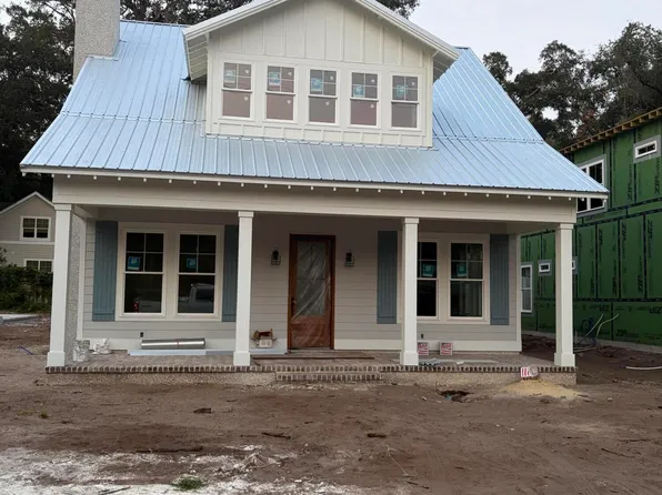 305 Rivera Dr, Saint Simons Island, GA 31522