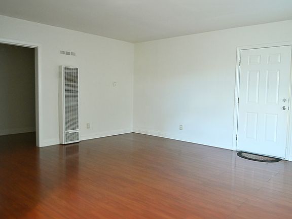 5th image of 1868 10th St APT 1
