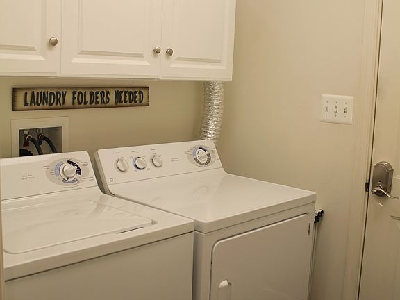Laundry Room (first level)