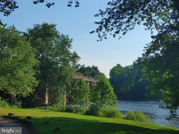 LOT Arch Rock Ln, Mc Veytown, PA 17051