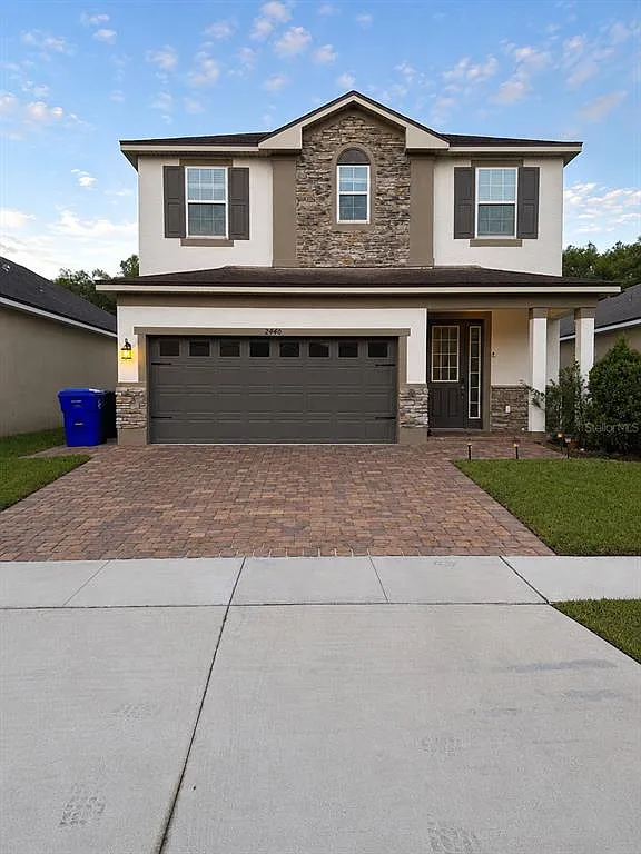 3 bed, 2.5 bath, 1860 sqft, $3,000 — Photo 1
