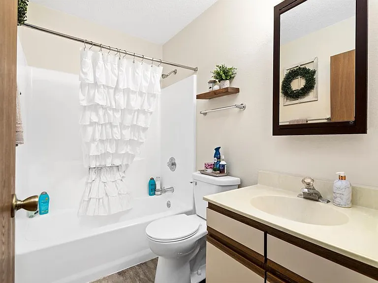 26016 Birch Ave #1 — Photo 11