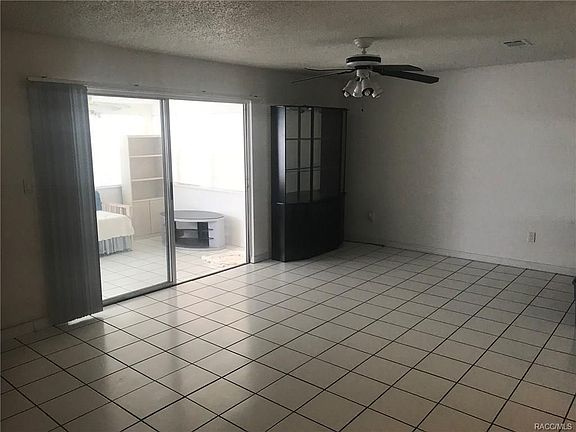 5th image of 9107 N Golfview Dr