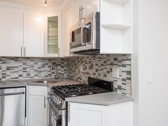 2nd image of 6515 Blvd E APT 10K