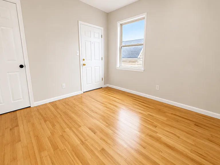137 Pennsylvania Ave #3 — Photo 7
